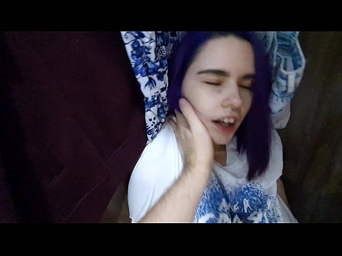 ❤️ Fann systur mína í skápnum og hjálpaði henni að koma ☑ Anal klám hjá okkur ❤