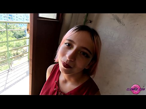 ❤️ Nemandi Sensual sýgur ókunnugan í úthafinu - Ásamt andliti hans ☑ Anal klám hjá okkur ❤